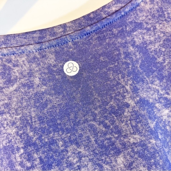 Zella Sleeveless Tuck Tie Front Tank Top - Picture 5 of 7